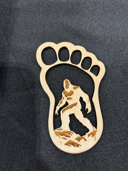 Small Bigfoot Magnet/Keychain